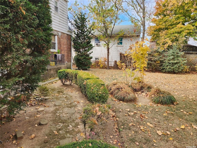 27 Allen St, Hempstead, NY 11550 - view of yard