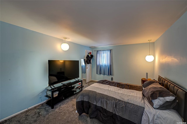 bedroom with carpet flooring