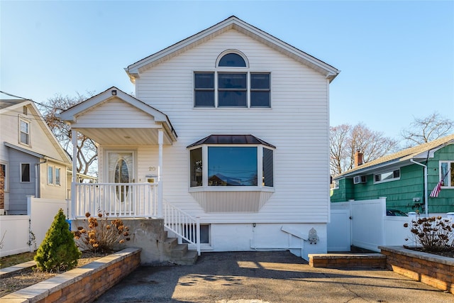 view of front of house with covered porch