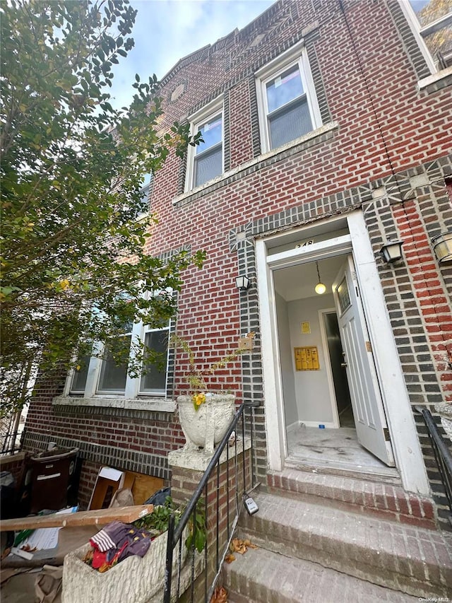 view of entrance to property