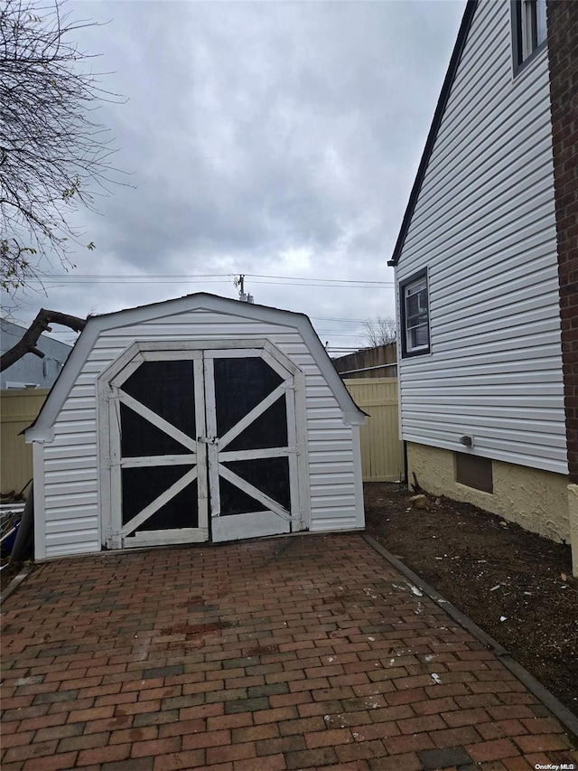 view of outbuilding