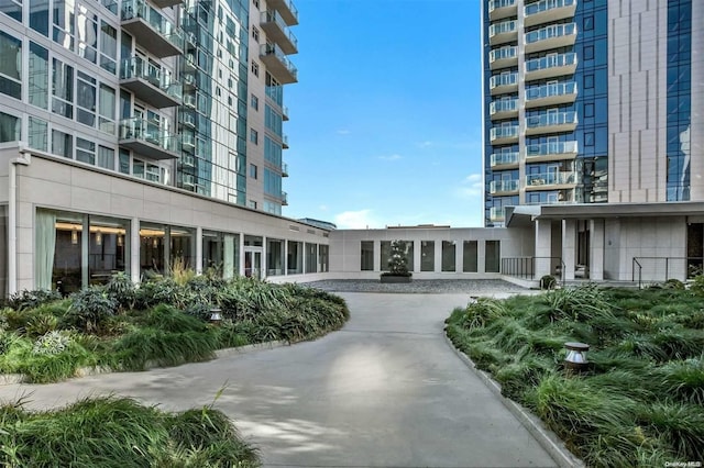 133-27 39th Ave Unit 9S, Flushing, NY 11354 - view of apartment building / complex