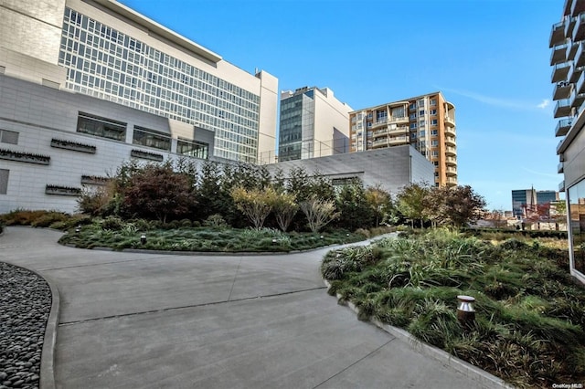133-27 39th Ave Unit 9S, Flushing, NY 11354 - view of property's community