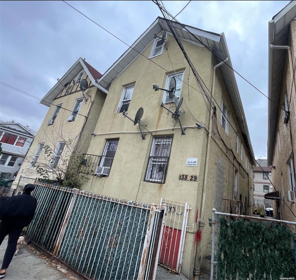 138-29 91st Ave, Jamaica, NY 11435 - photo 2