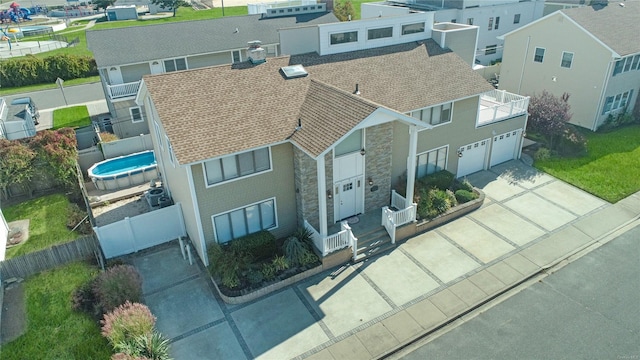 birds eye view of property featuring a residential view