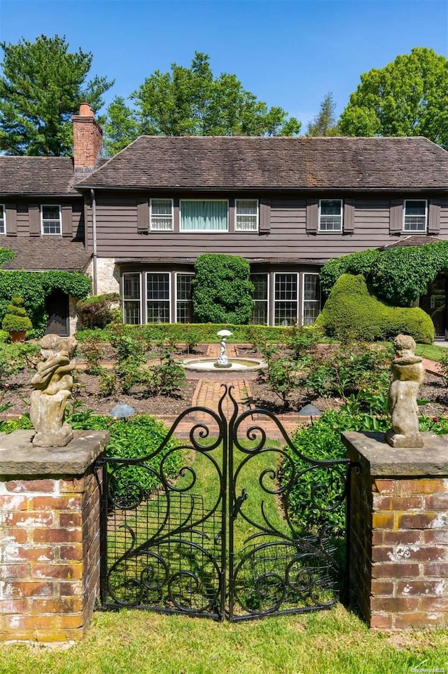 view of front of property