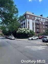 83-31 Talbot St, Kew Gardens, NY 11415 - photo 3