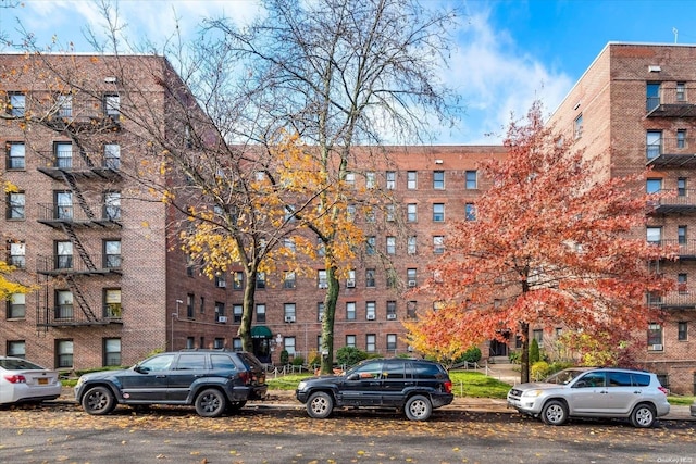 52-24 65th Pl Unit 3K, Maspeth, NY 11378 - photo 1
