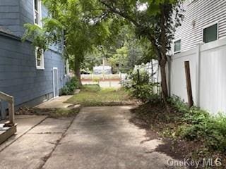 62 Lowndes Ave, Huntington Station, NY 11746 - photo 3
