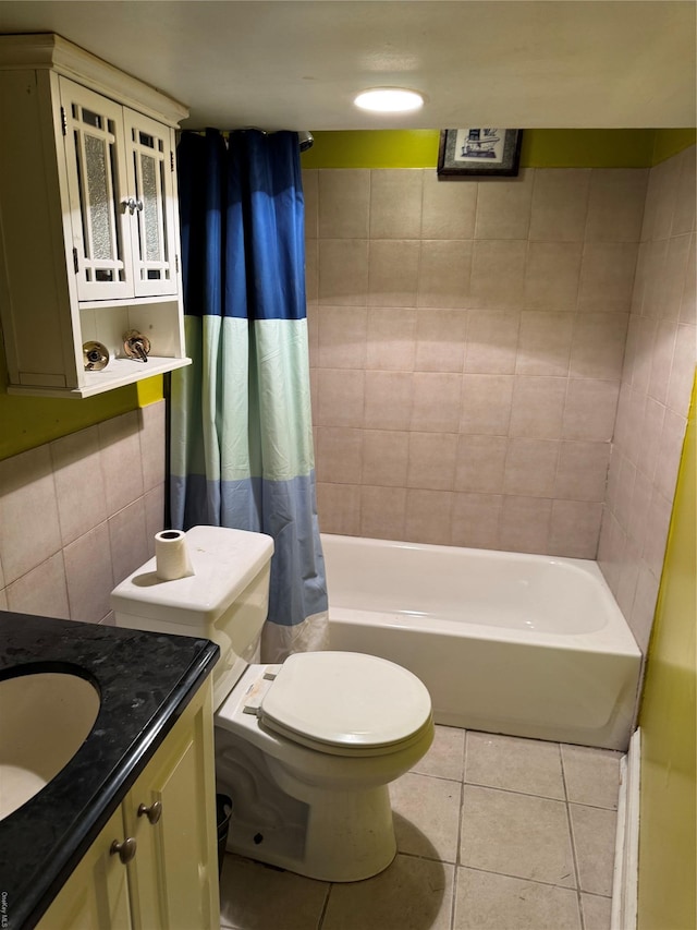 776 Hewitt, Bronx, NY 10455 - full bath with tile patterned floors, toilet, tile walls, shower / tub combo, and decorative backsplash