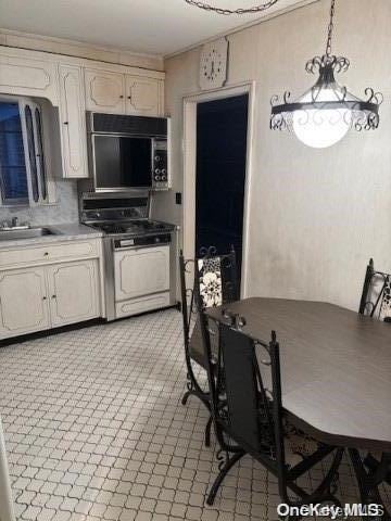 dining area with sink