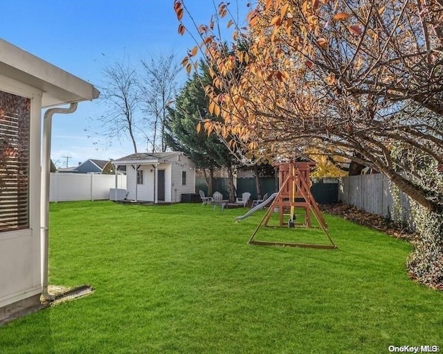 view of yard featuring a playground