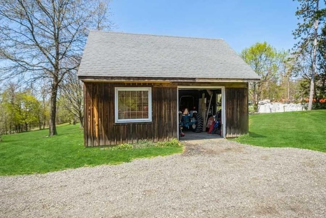 exterior space featuring a yard