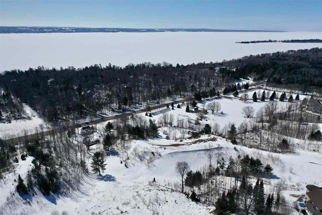 8100 Broken Rdg, Harbor Springs, MI 49740