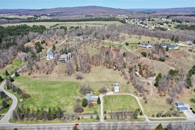 8100 Broken Rdg, Harbor Springs, MI 49740