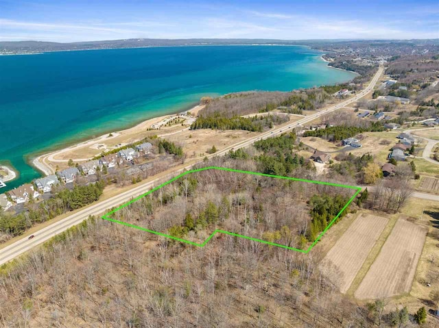 Listing photo 2 for TBD Blackbird Rd, Petoskey MI 49770