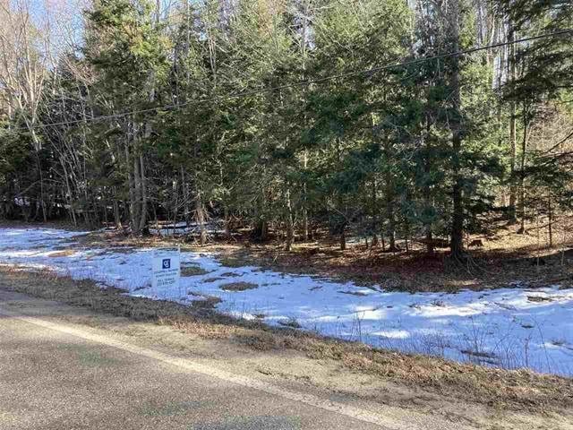 Listing photo 2 for 6397 Resort Pike Rd, Petoskey MI 49770