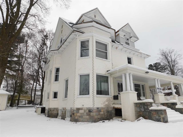 view of front of house