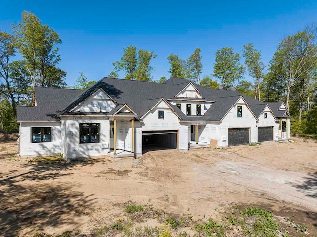 view of front facade featuring a garage