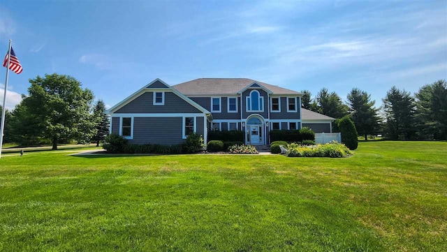 view of front of home featuring a front lawn