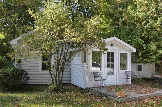 2690 E Lake St, Harbor Springs, MI 49740 - exterior space