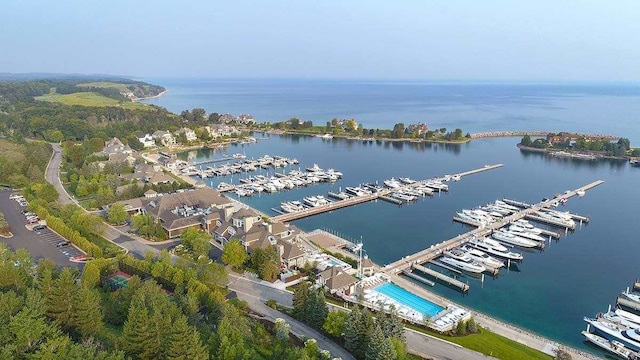 Listing photo 2 for 4300 Vista Dr, Bay Harbor MI 49770