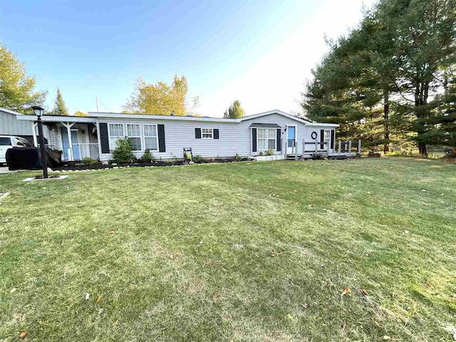 exterior space featuring a yard