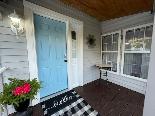 property entrance with a porch