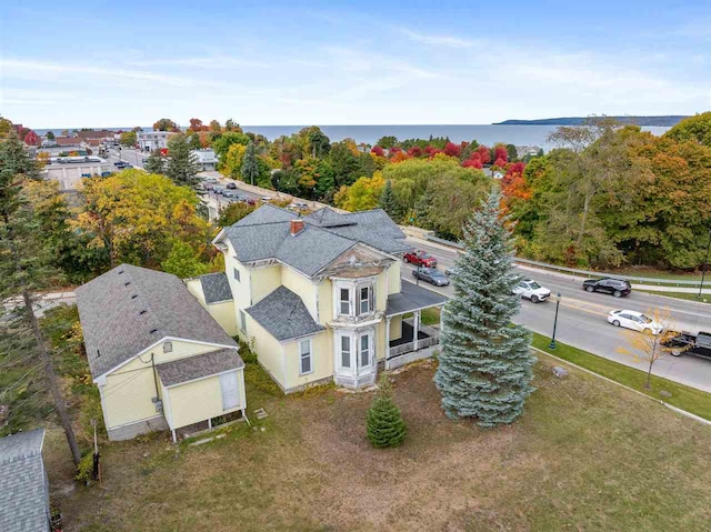 bird's eye view featuring a water view