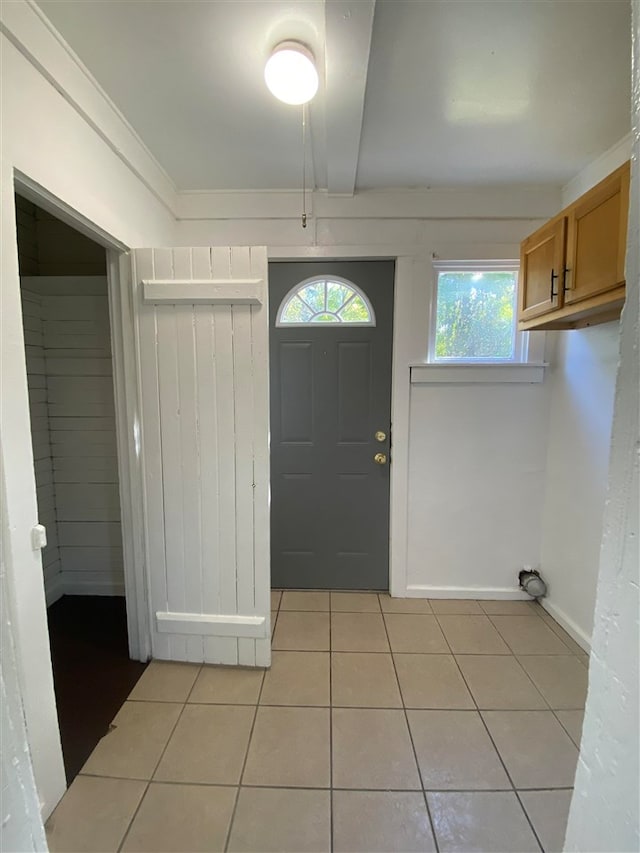 view of tiled entryway