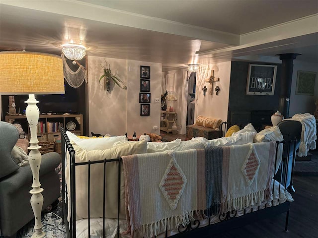 living room featuring ornamental molding