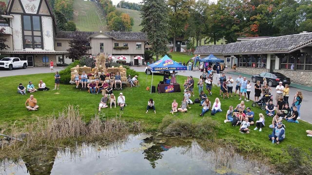 view of property's community featuring a water view