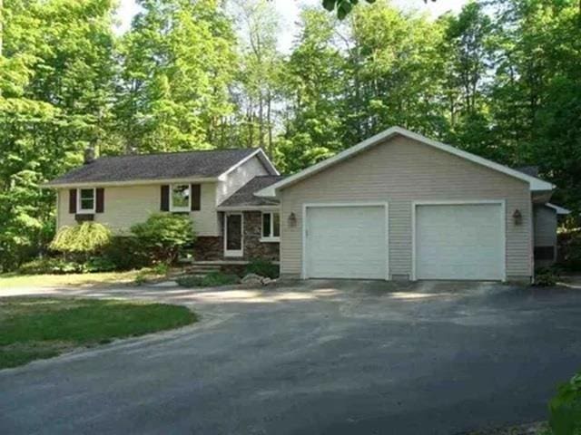 view of front of home featuring a garage