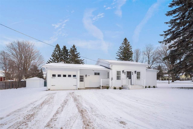 view of front of property with an outbuilding