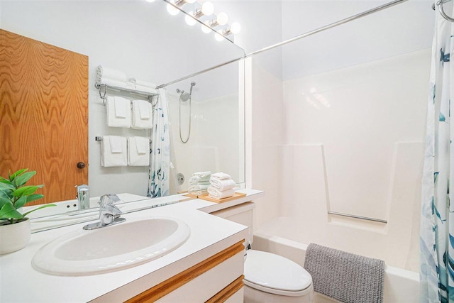 full bathroom featuring toilet, shower / bathtub combination with curtain, and vanity