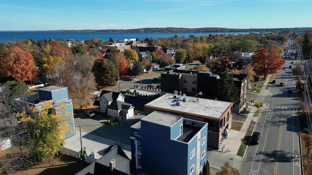 bird's eye view with a water view