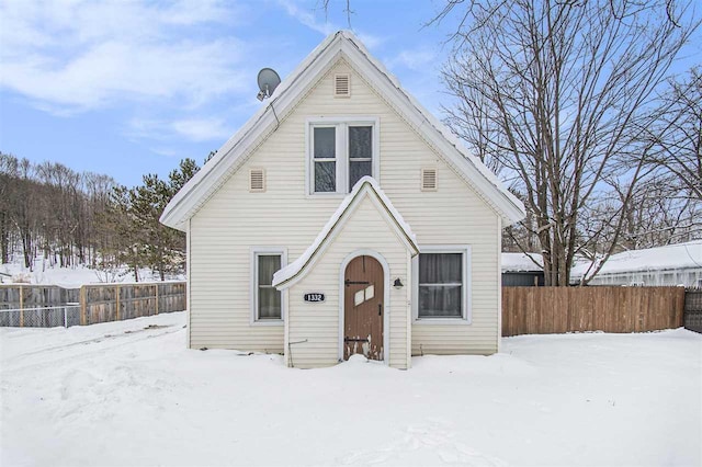 view of front of home