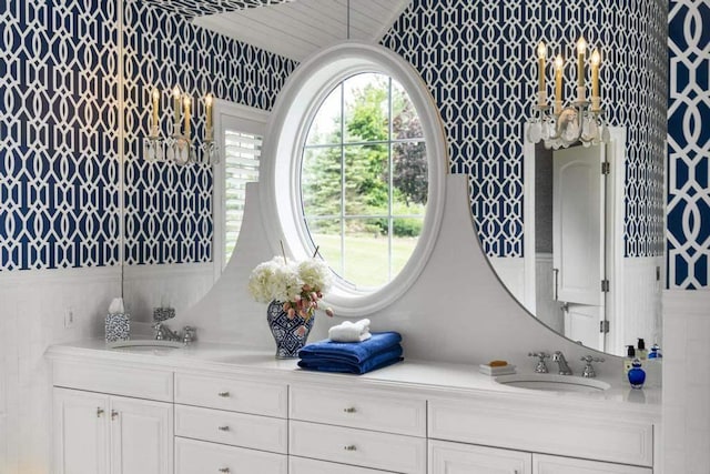 bathroom with vanity