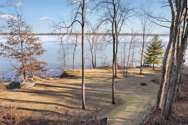 view of yard with a water view