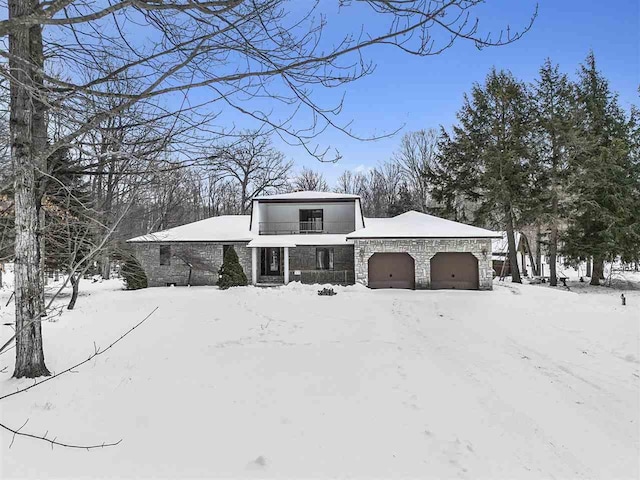 view of front of house featuring a garage