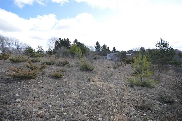107 Lakeview Dr, East Jordan, MI 49727
