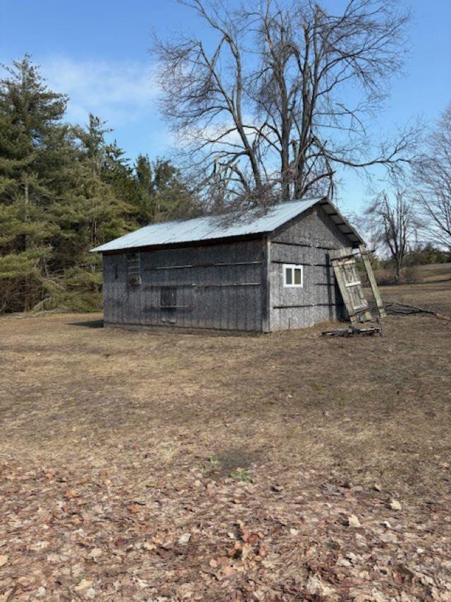4462 E Brutus Rd, Alanson, MI 49706 - view of outbuilding with an outdoor structure