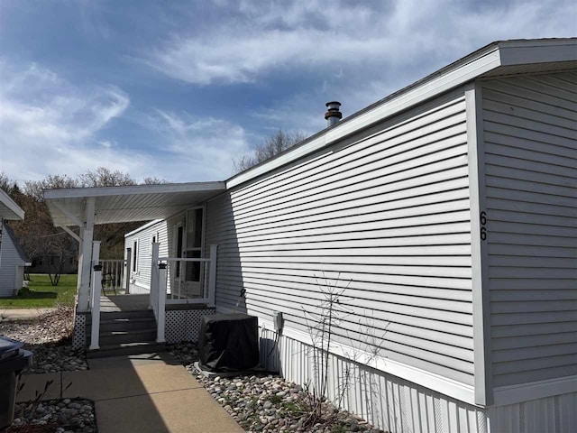 view of side of property