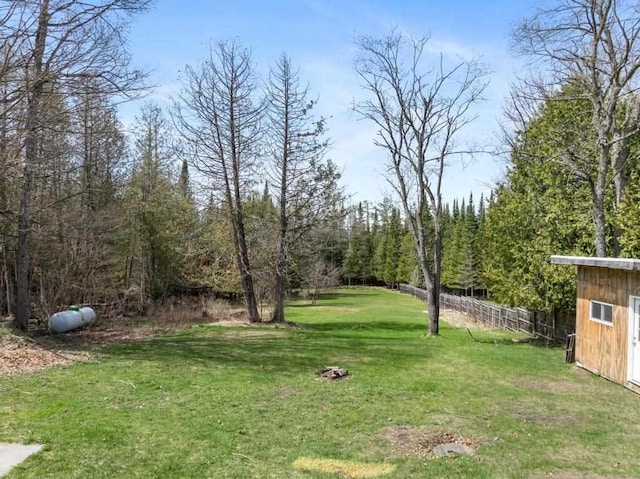 5748 Evergreen Trl, Petoskey, MI 49770 - view of yard with fence