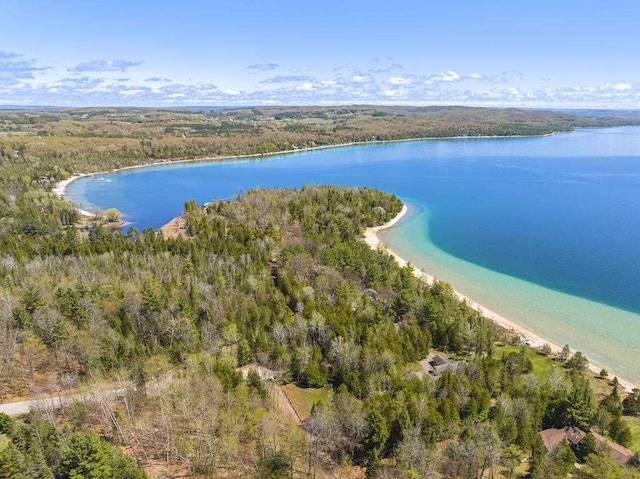 5800 Boyne City Rd, Charlevoix, MI 49720