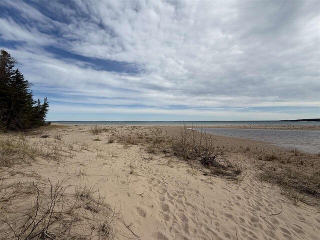 TBD Sturgeon Bay, Harbor Springs, MI 49740