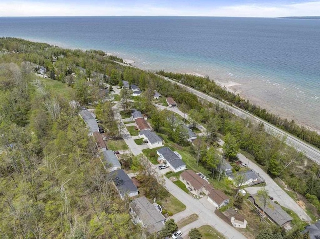 7245-83 Upper Kelsey Dr, Charlevoix, MI 49720 - aerial view of property's location with expansive beach