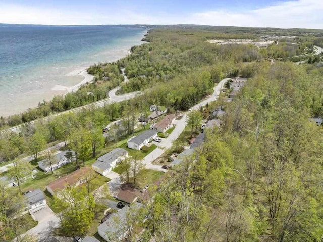 7245-83 Upper Kelsey Dr, Charlevoix, MI 49720 - aerial view of property and surrounding area featuring expansive coastline