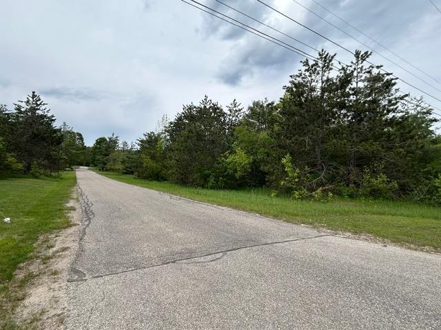 90 Sun Valley Dr, Harbor Springs, MI 49740