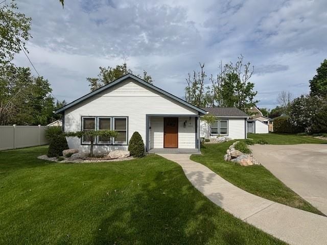 1020 Waukazoo, Petoskey, MI 49770 - view of bungalow-style house